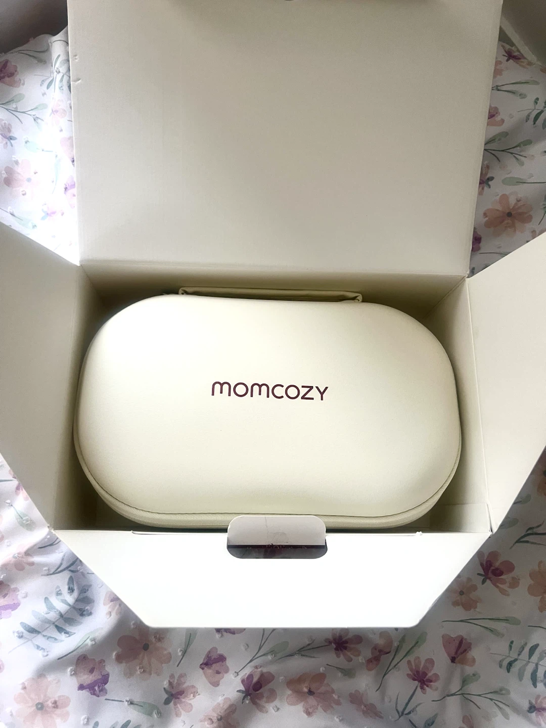 Momcozy M5 Wearable Breast Pumps - photo 2