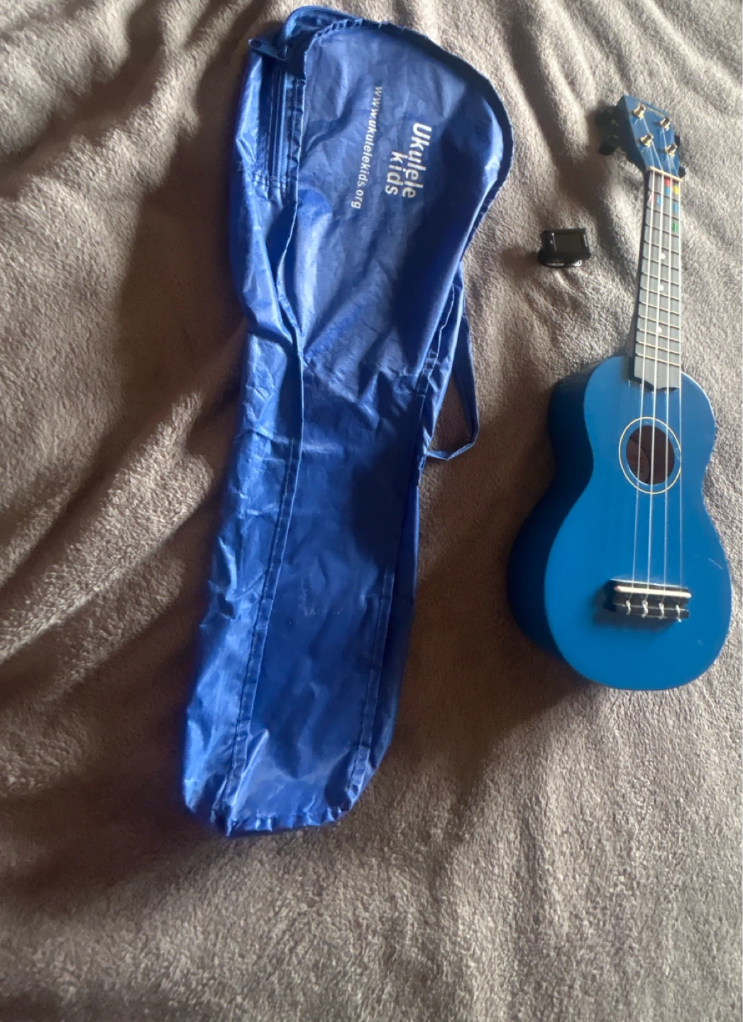 Blue Ukulele with Gig Bag - photo 4
