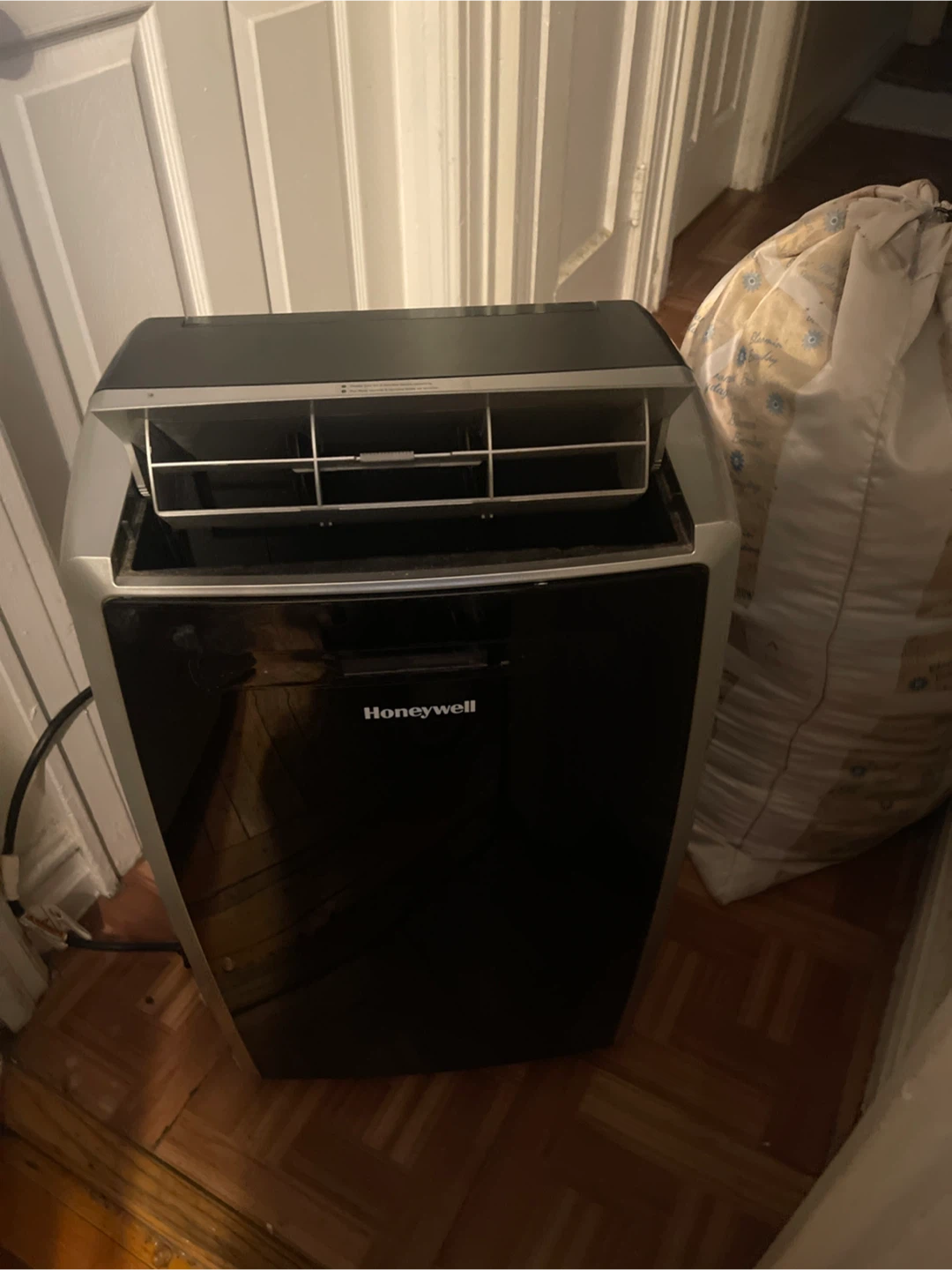 Honeywell Portable Air Conditioner - photo 4