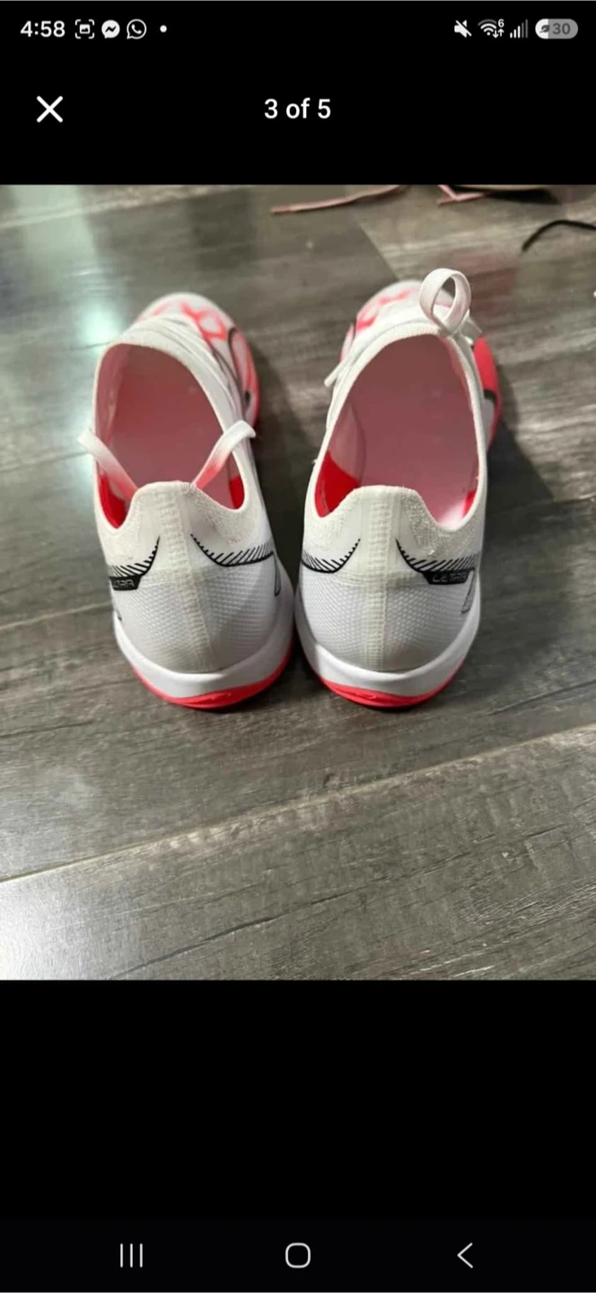 Puma Ultra Soccer Cleats Size 8 - photo 3