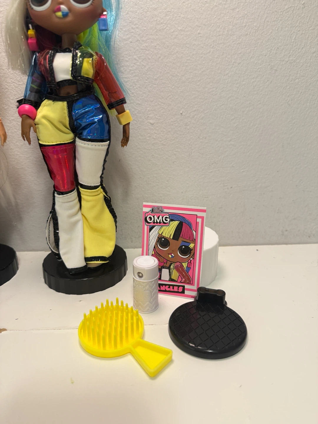 L.O.L Surprise O.M.G Dolls - Angles and Groovy Babe - photo 5