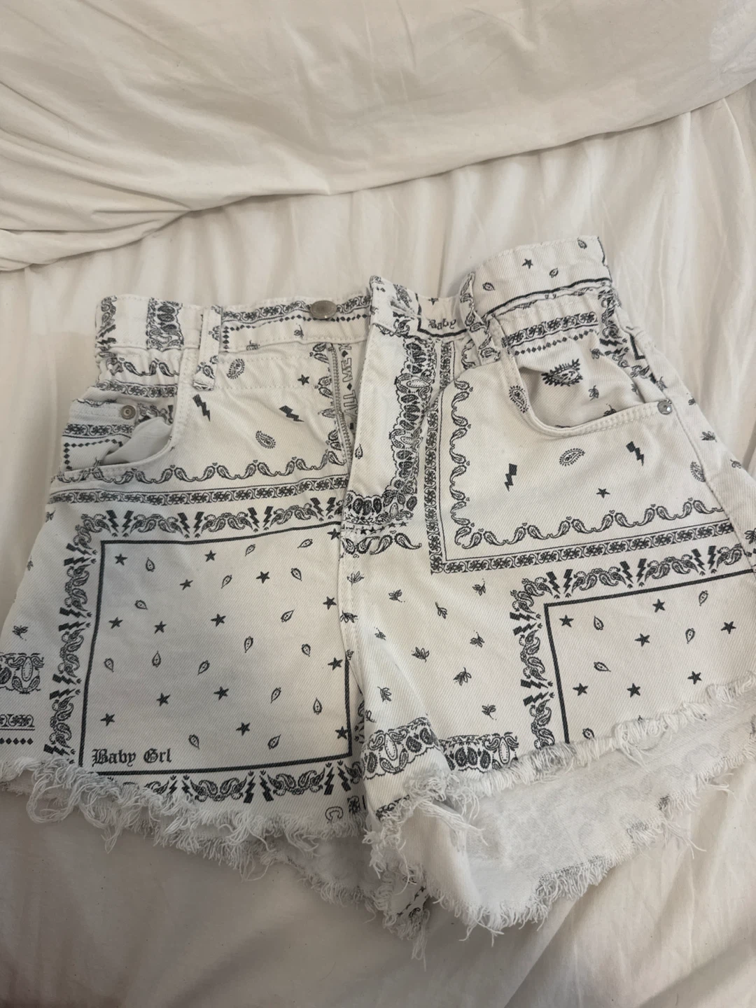 Bershka White Paisley Denim Shorts Size 28
