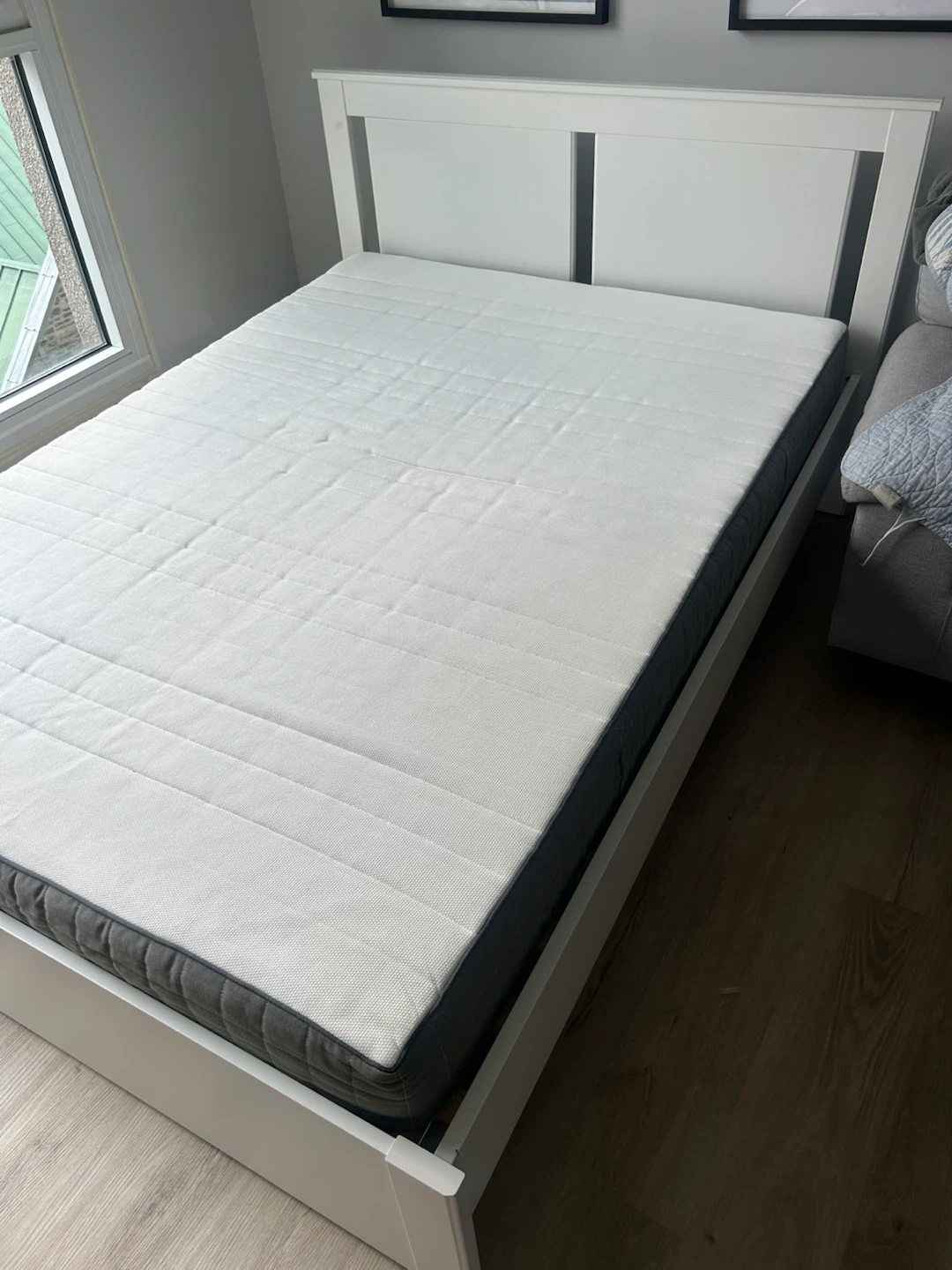 White Full Size Bed Frame & Mattress