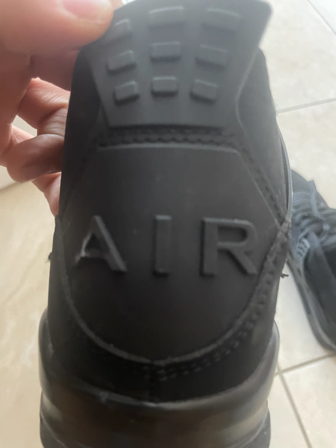 Air Jordan 4 Retro Black Cat - photo 2