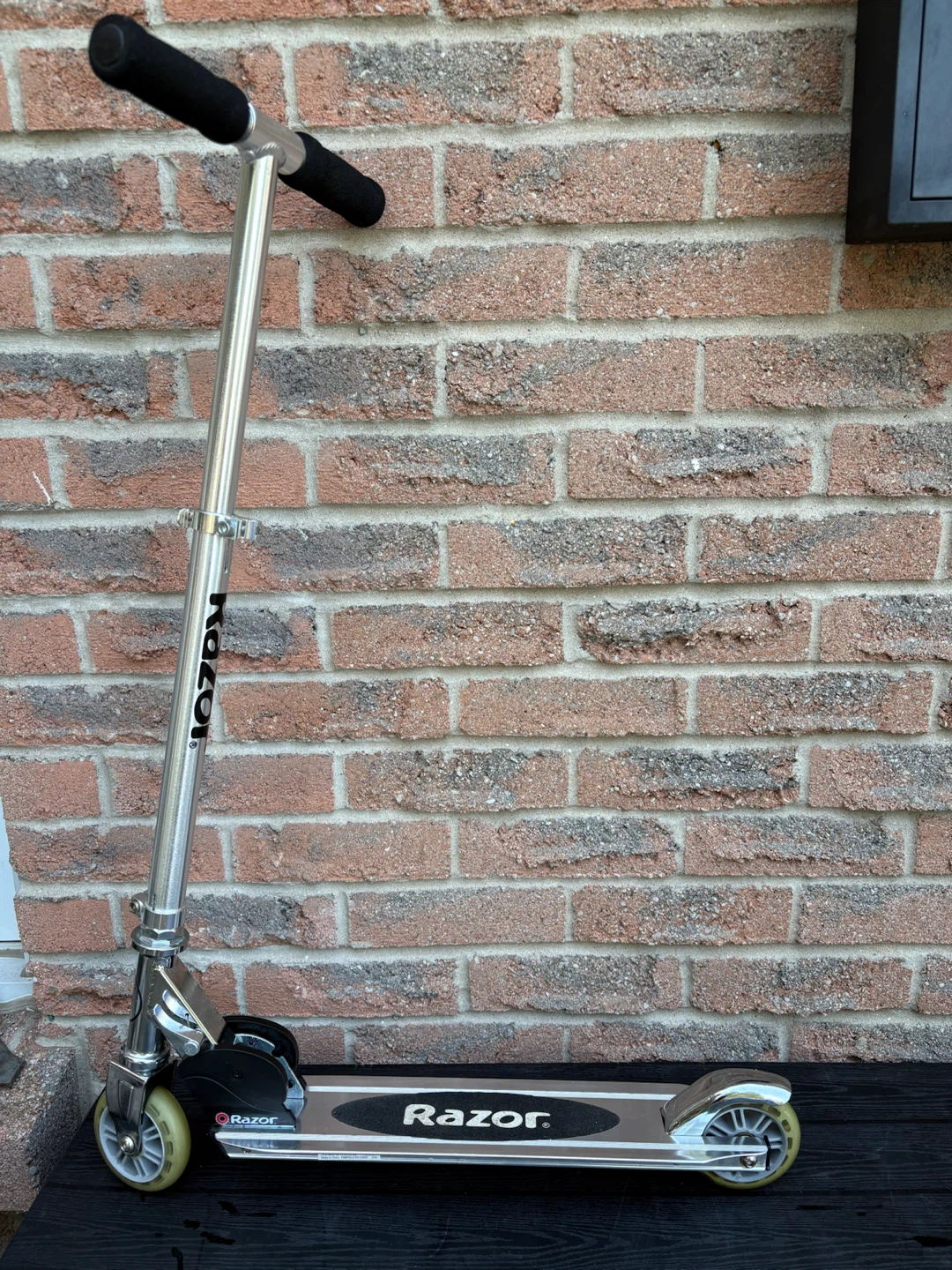 Razor Kick Scooter excellent condition