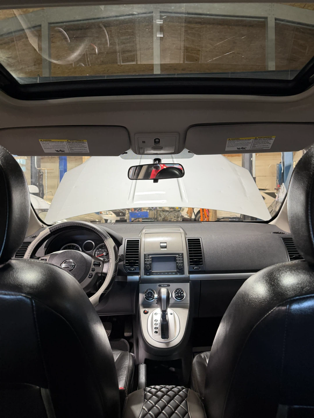 2010 Nissan Sentra Sedan - photo 3