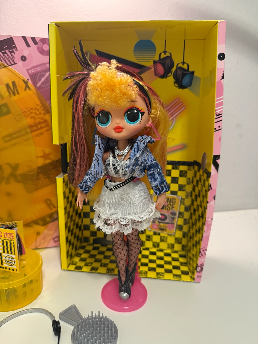 L.O.L Surprise O.M.G Doll - Pop B.B. - photo 3