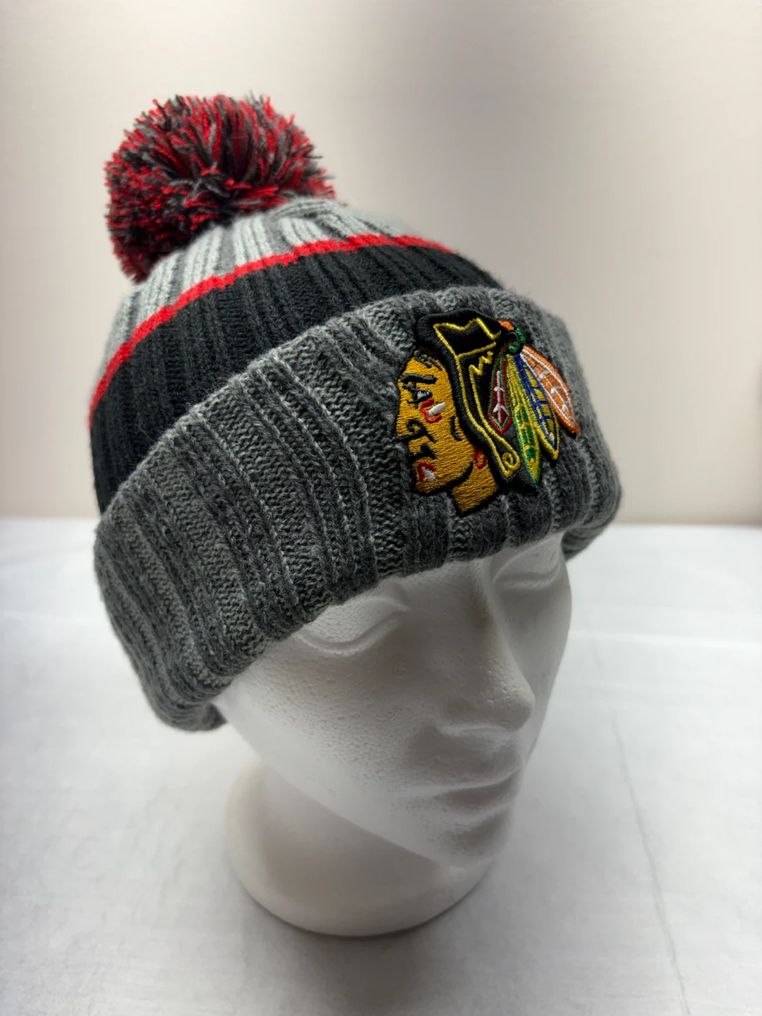 New Era Chicago Blackhawks Pom Beanie - photo 2