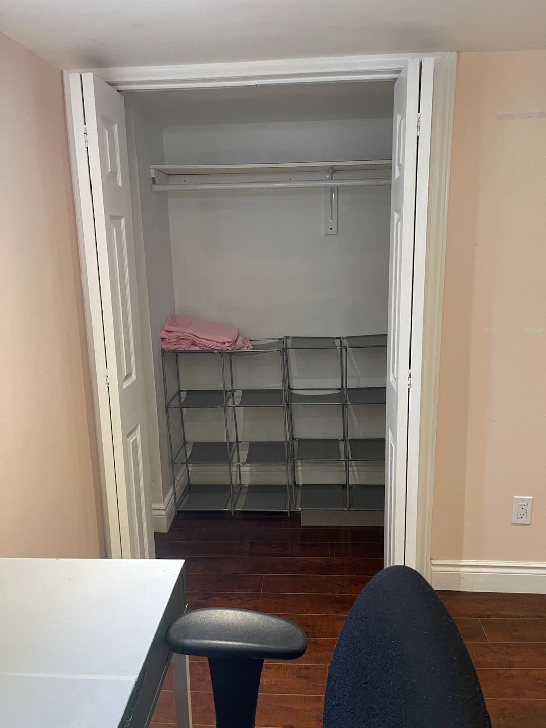 Furnished basement rooms for rent - photo 3