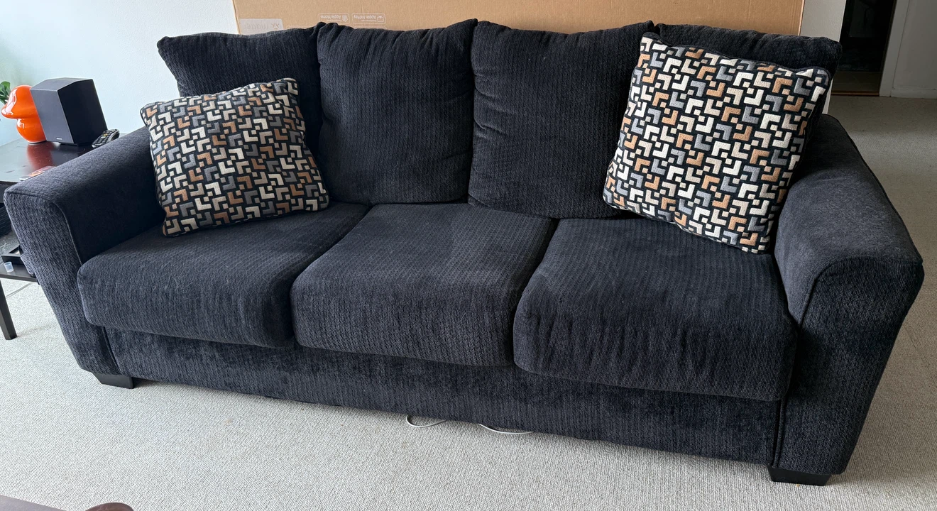 Ashley Wixon Stationary Sofa and Loveseat