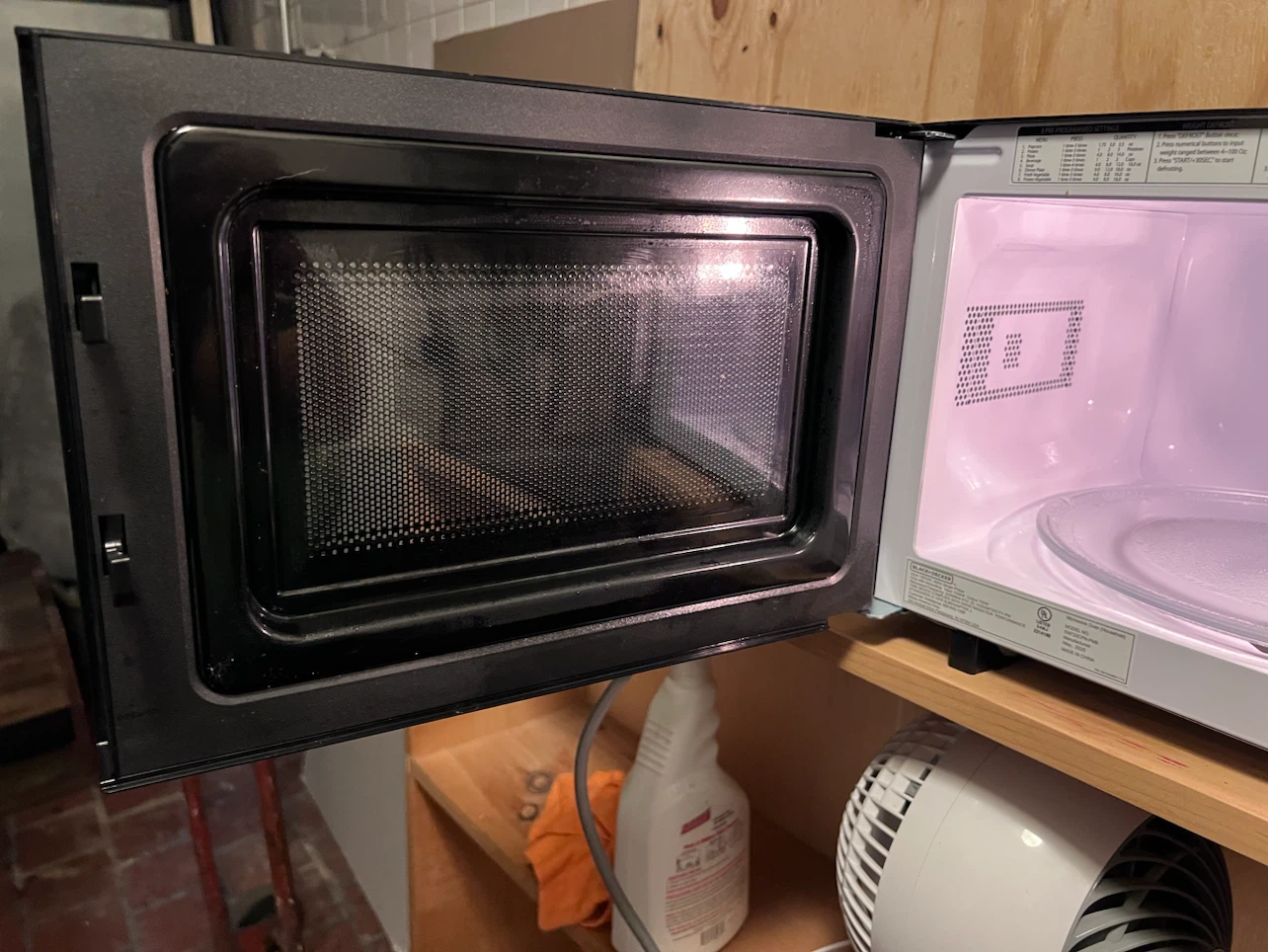Black+Decker Stainless Steel Microwave - photo 4
