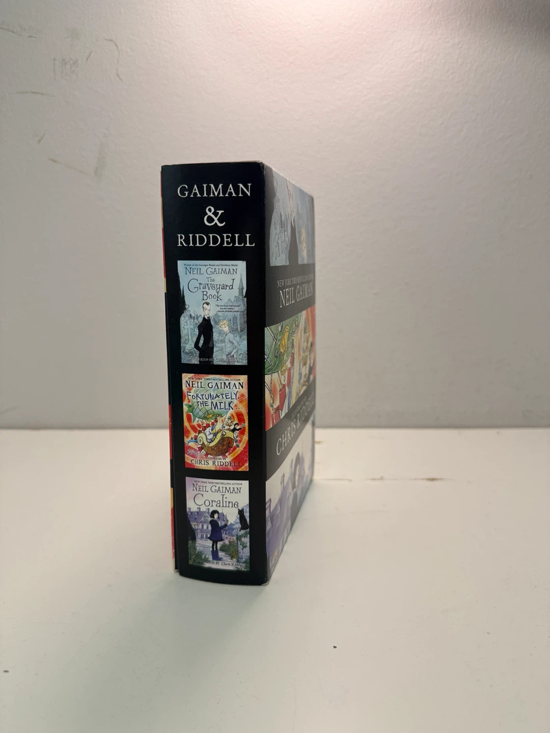 Neil Gaiman Exclusive Box Set Book Collection - photo 3