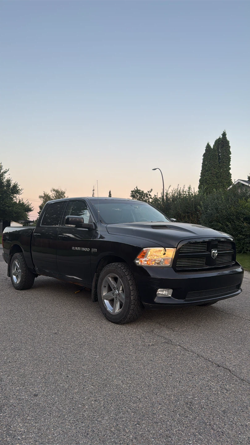 2011 Black Ram 1500 Pickup Truck - photo 2