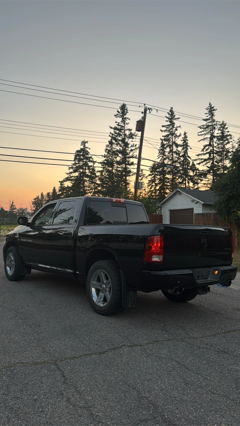 2011 Black Ram 1500 Pickup Truck - photo 4