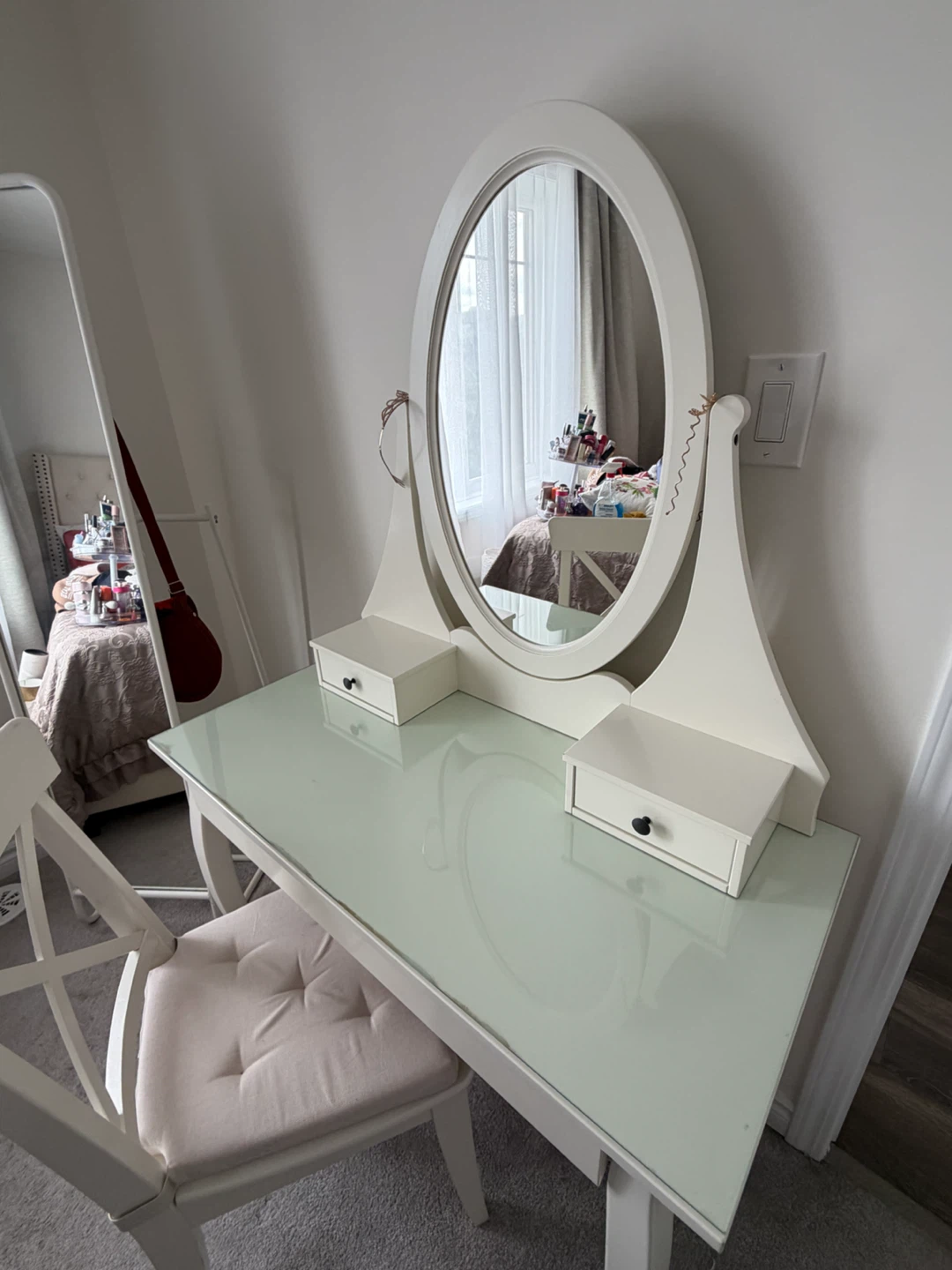 White IKEA Hemnes Vanity Set with Mirror and Chair - photo 4