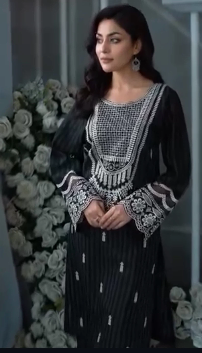 Navy blue Embroidered Kurti with trousers - photo 2
