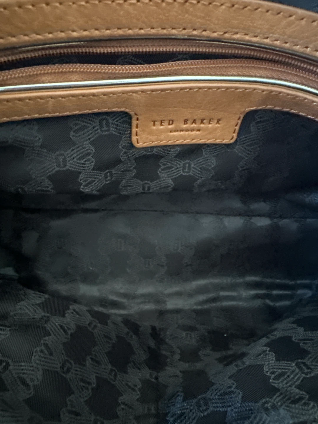Last 2 days!! Clearance - Ted Baker London Leather Bag - photo 5
