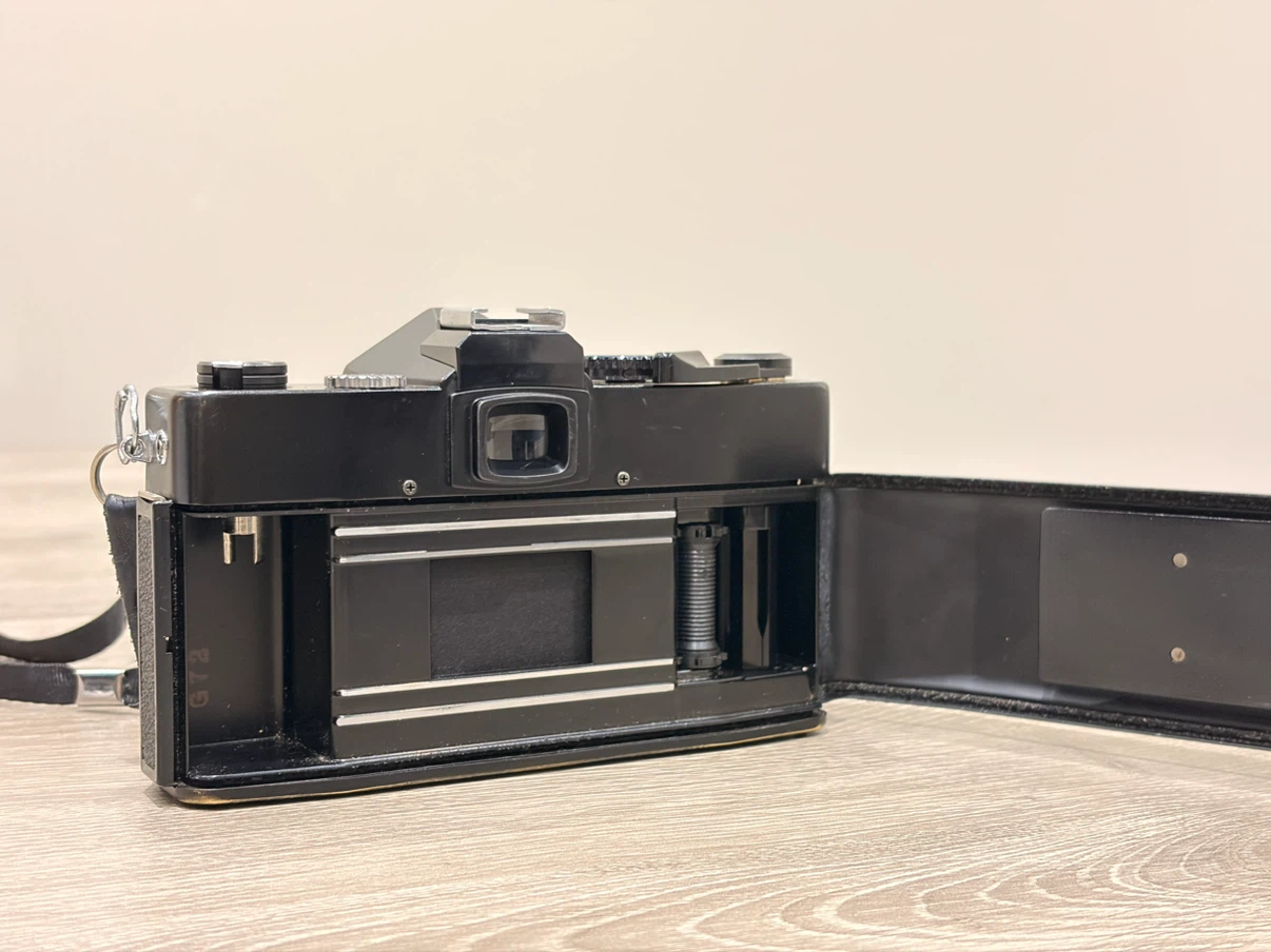 Petri TTL 35mm Film Camera - photo 5