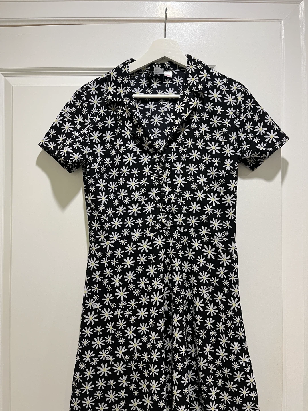 Black Daisy Print Button-Up Shirt Dress
