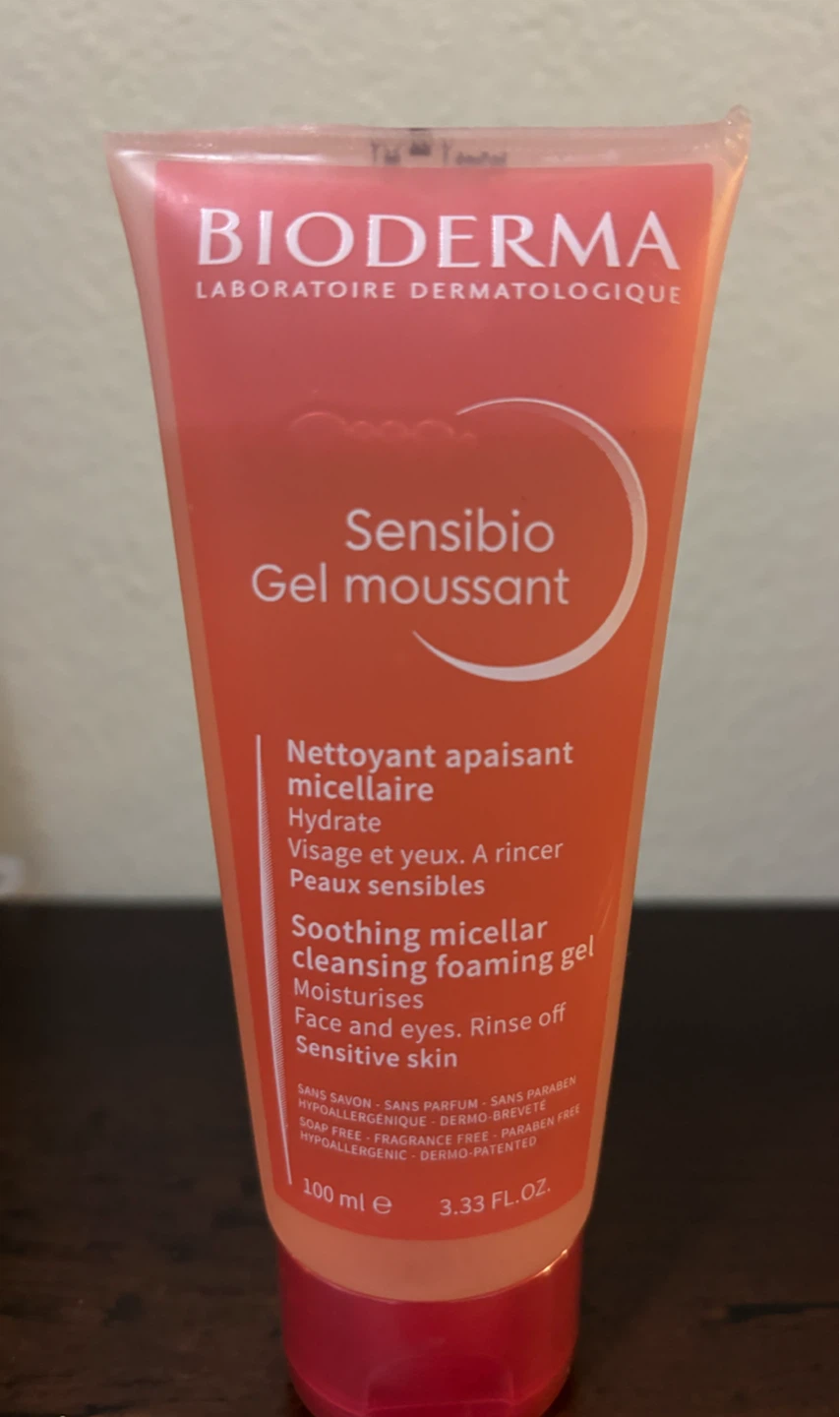 NEW-Bioderma Sensibio Soothing Foaming Gel 100ml