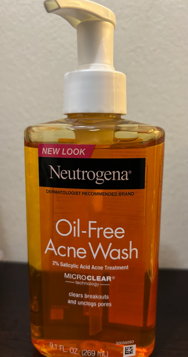 NEW-Neutrogena Oil-Free Acne Wash (9.1 FL. OZ.)