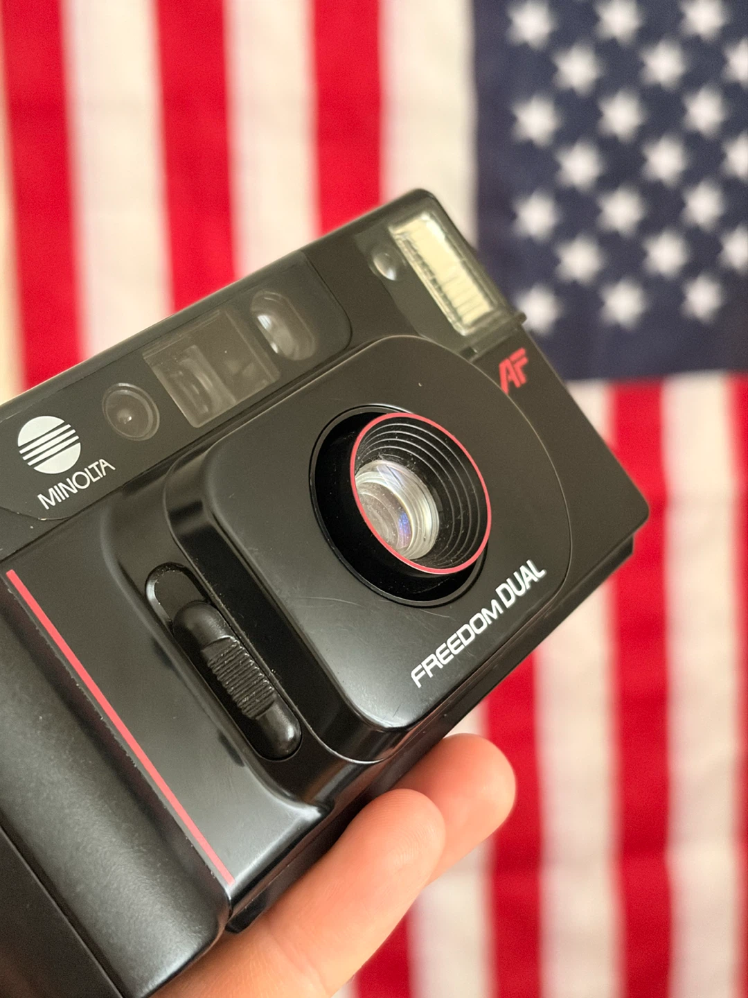 Minolta Freedom Dual AF 35mm Film Camera - photo 3