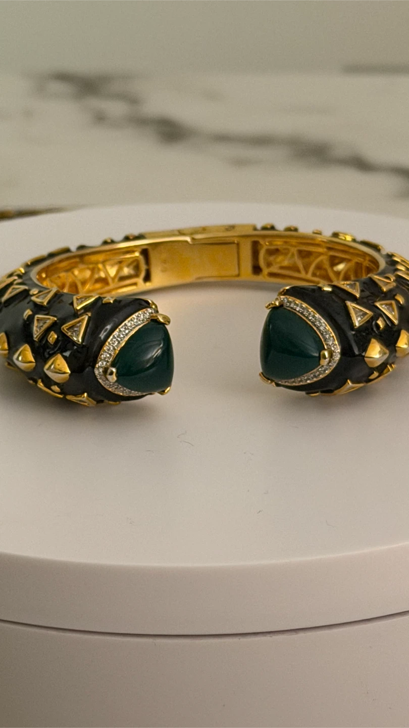 WG stamped Gold-tone Black Enamel Gemstone Bangle Bracelet
