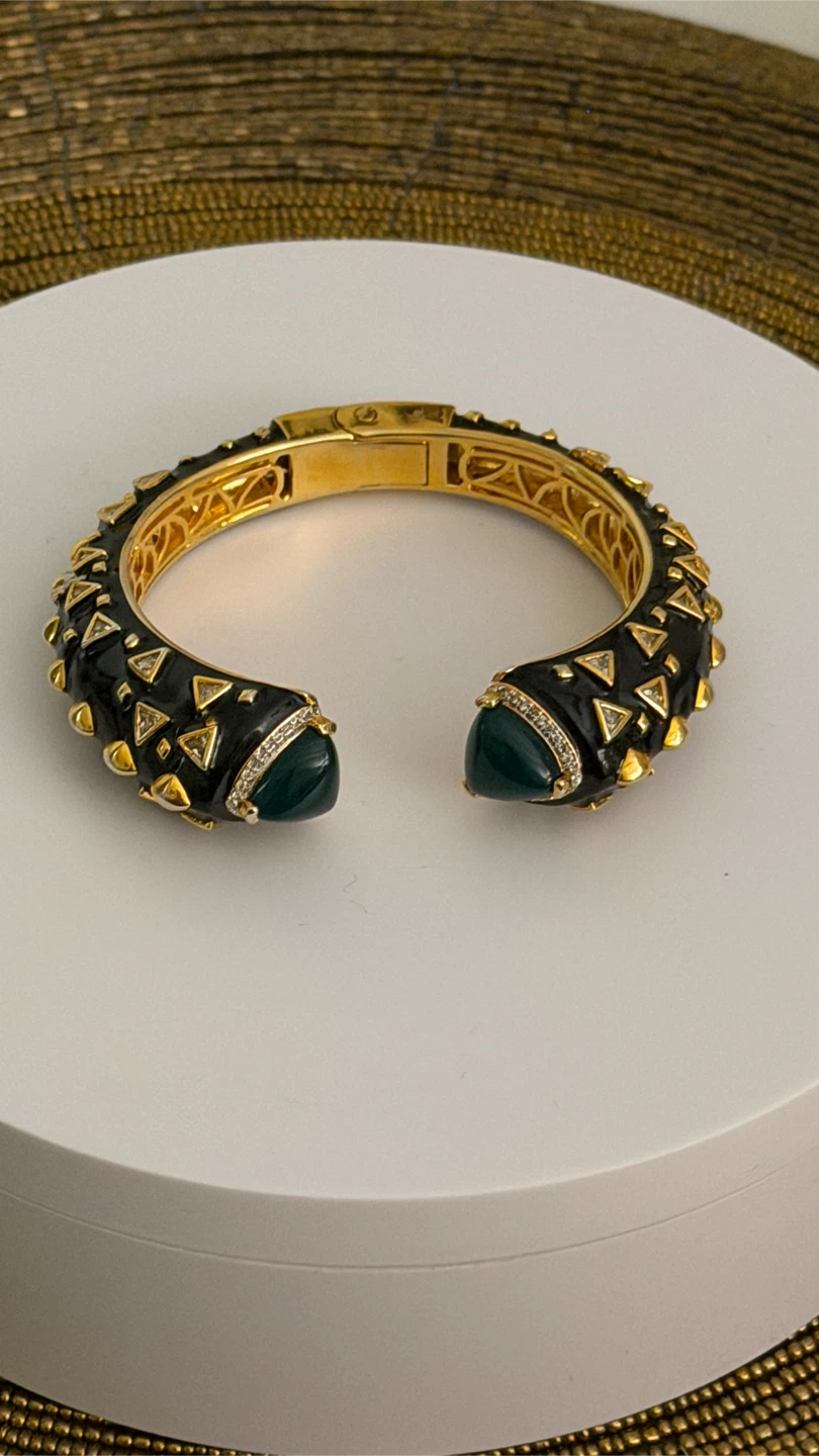 WG stamped Gold-tone Black Enamel Gemstone Bangle Bracelet - photo 2