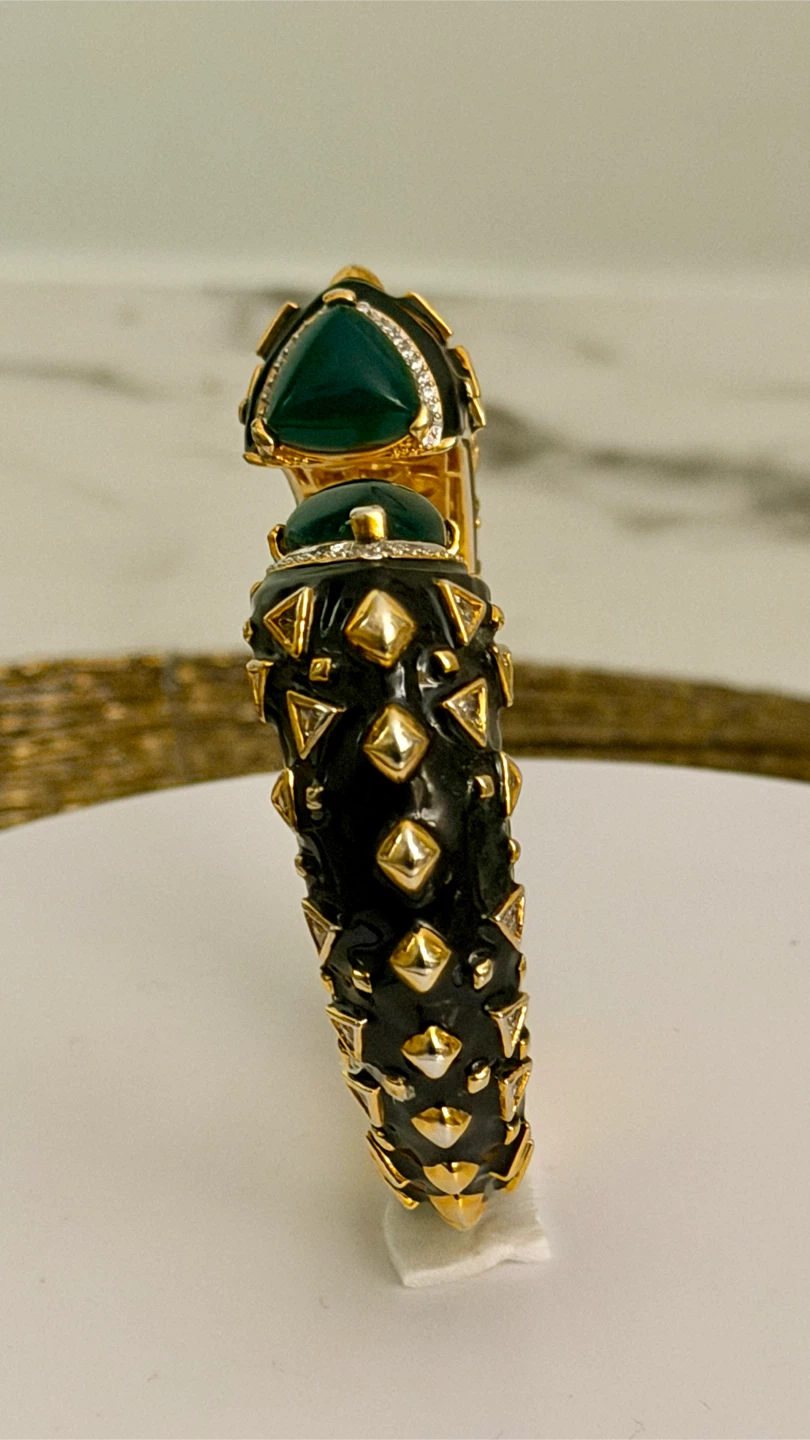 WG stamped Gold-tone Black Enamel Gemstone Bangle Bracelet - photo 3