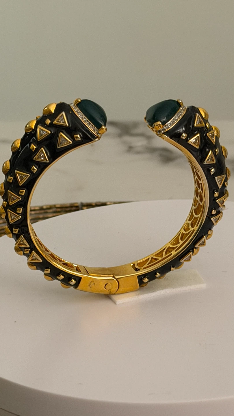 WG stamped Gold-tone Black Enamel Gemstone Bangle Bracelet - photo 5