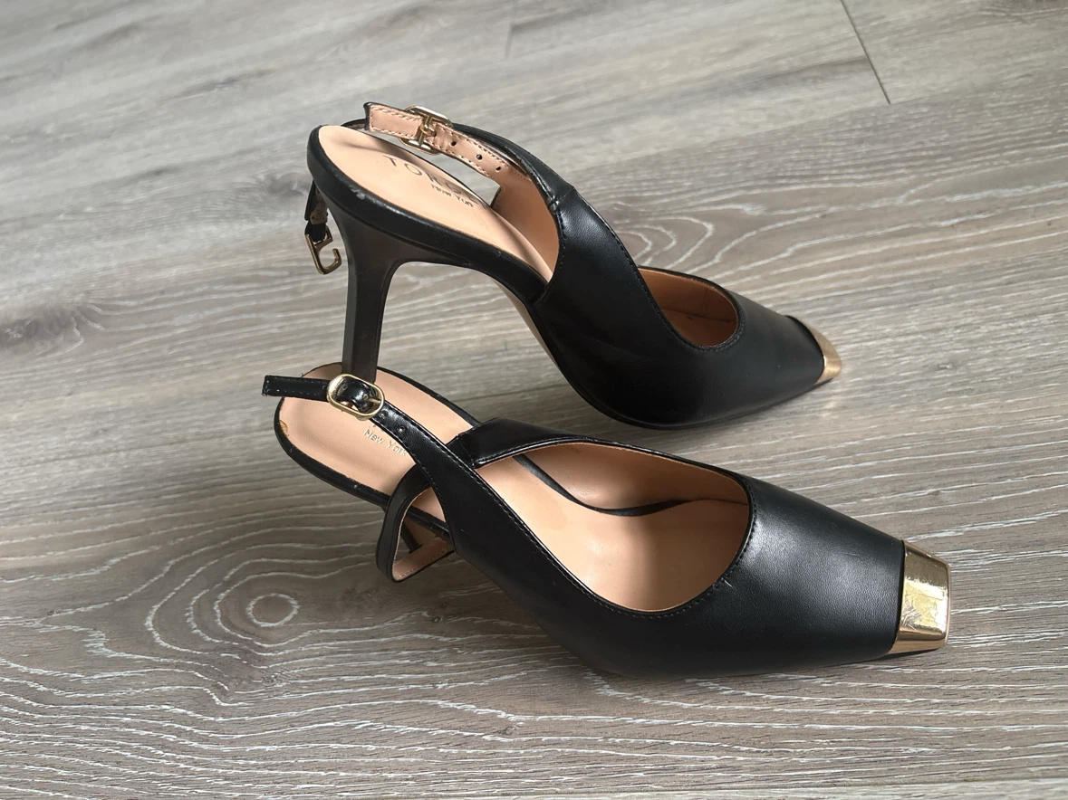 TorGels New York Black  Heels with Gold Toe Cap - Size 7 - photo 2