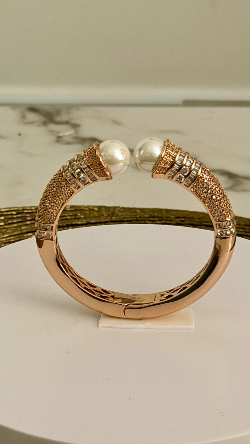 WG stamped Rose Gold Tone bracelet with Pearls and Crystals - photo 2