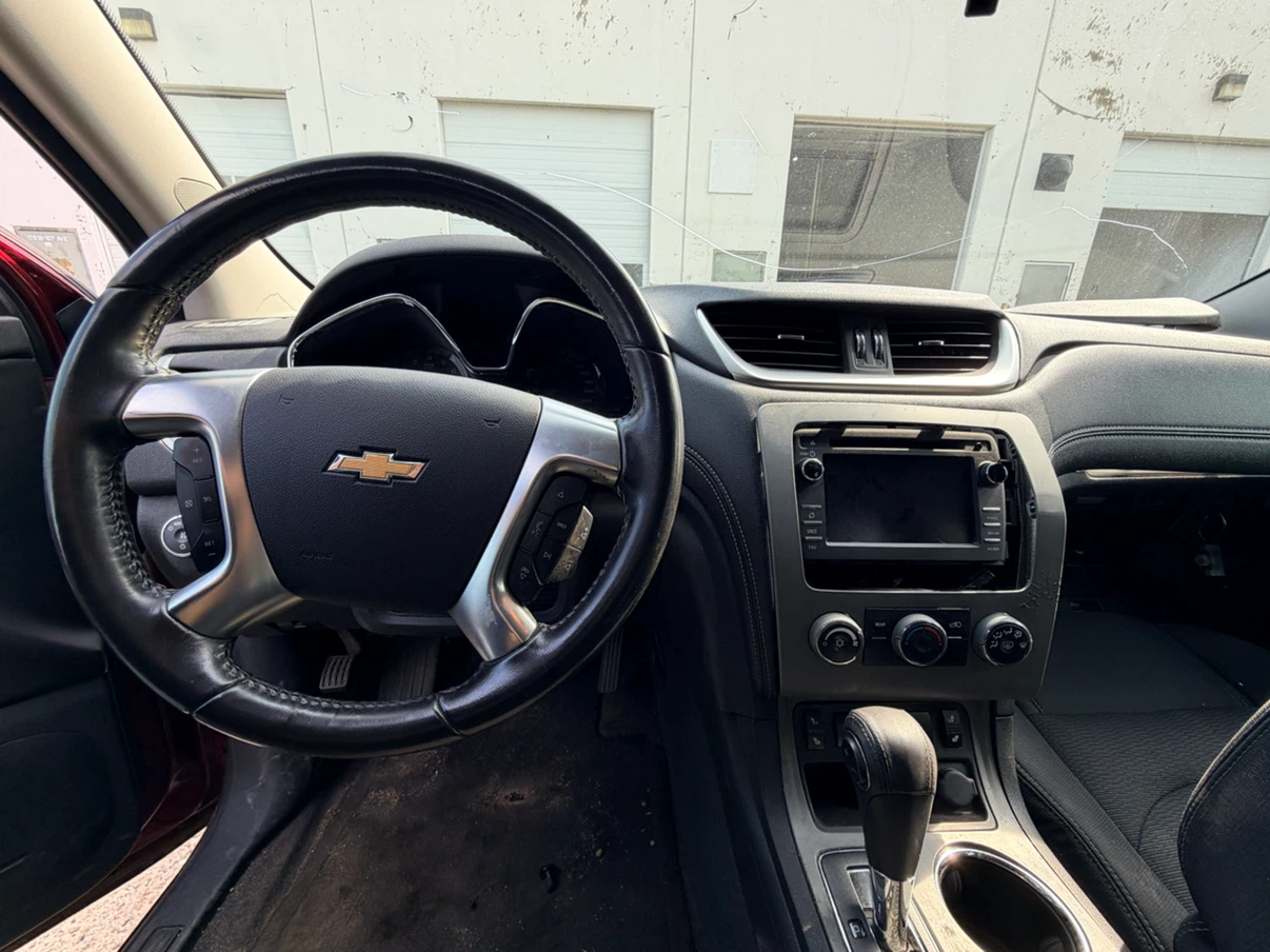 FOR PARTS - 2016 CHEVROLET TRAVERSE - photo 5