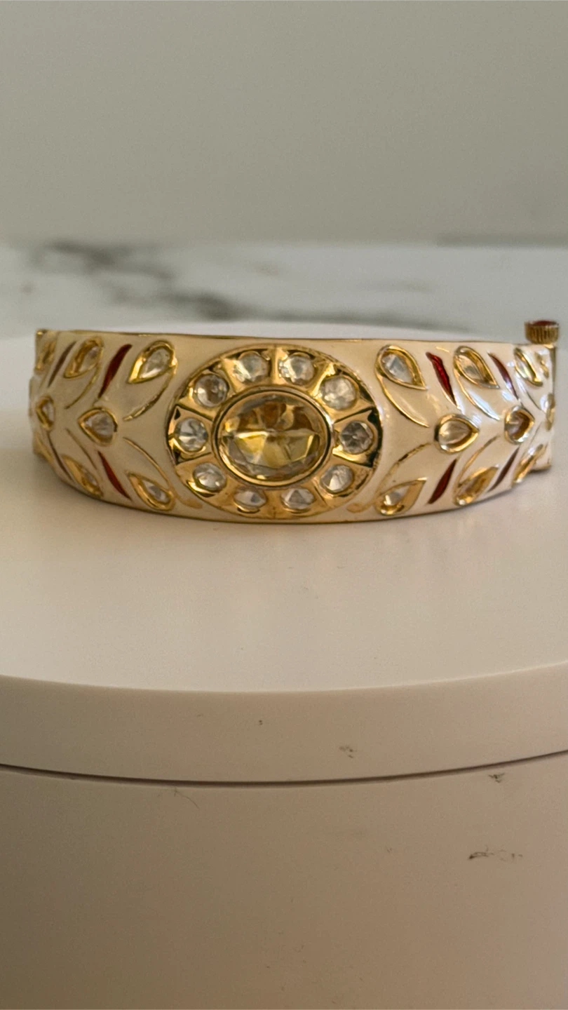 Cream and Gold tayani Enamel Bangle Bracelet - photo 5
