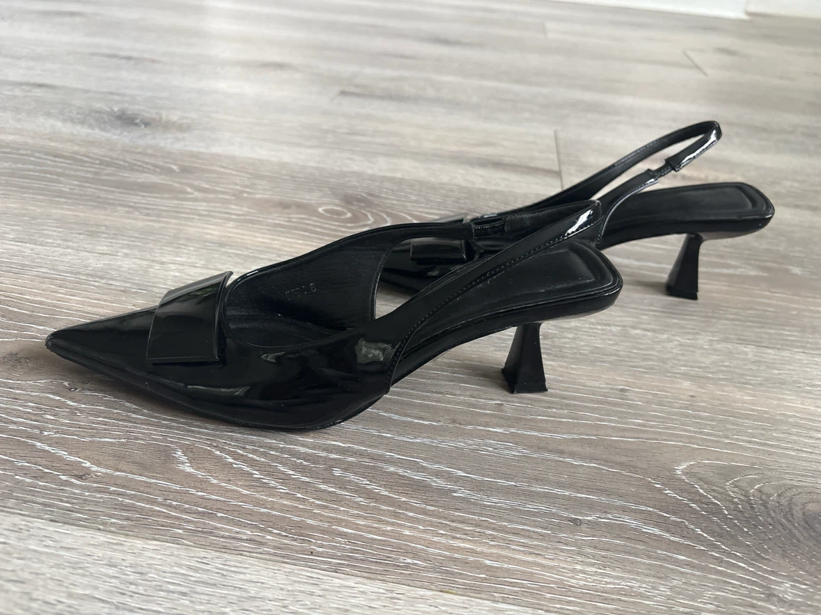 Black Patent Slingback Heels - photo 3