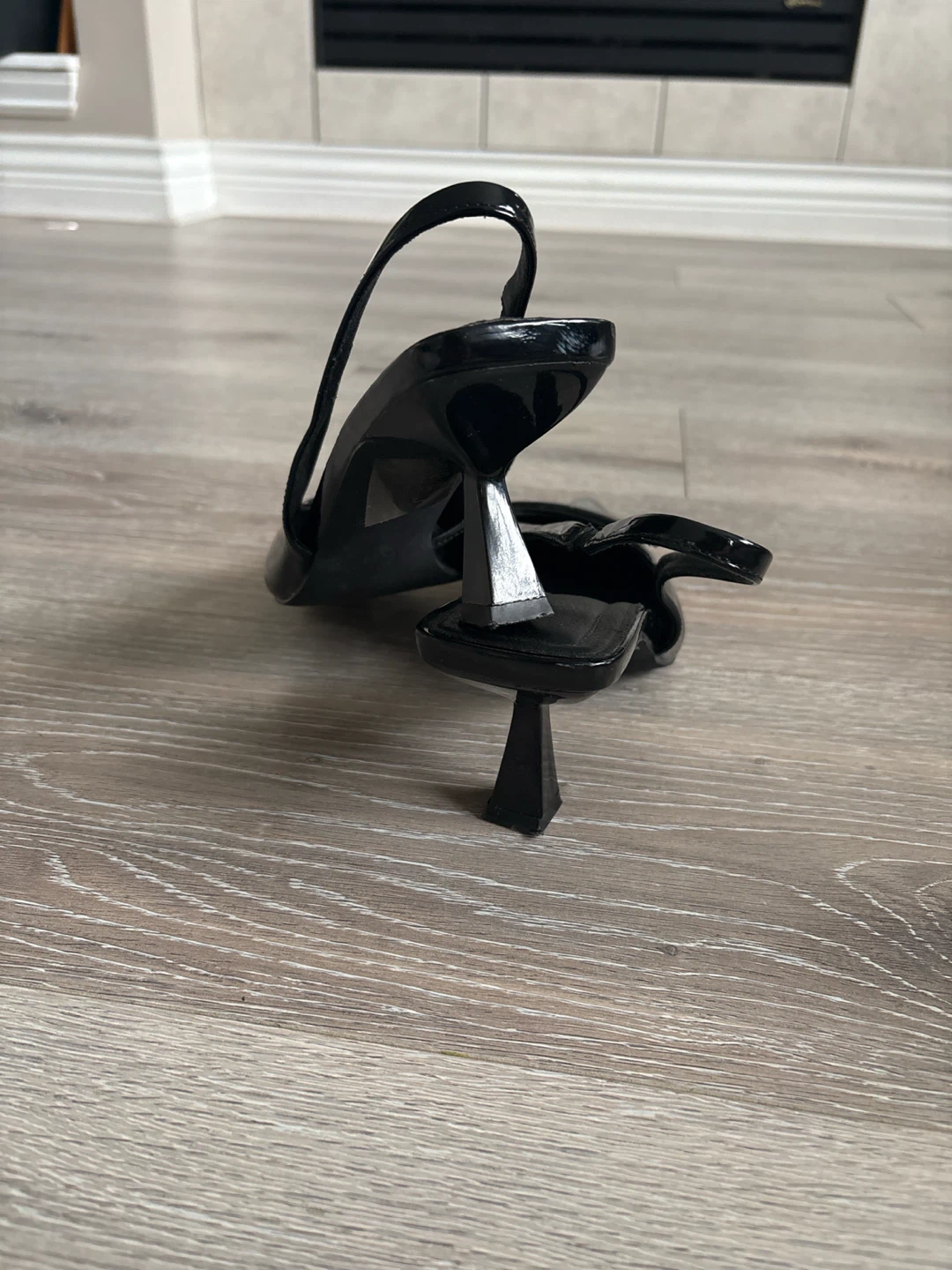 Black Patent Slingback Heels - photo 4