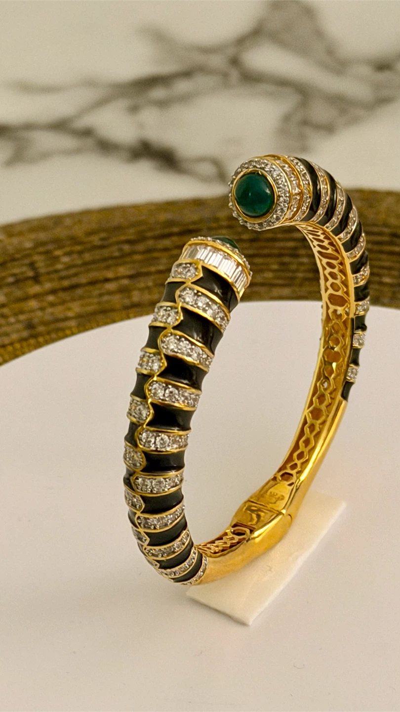 Gold, Emerald with black enamel diamente crystal Bangle Bracelet - photo 5