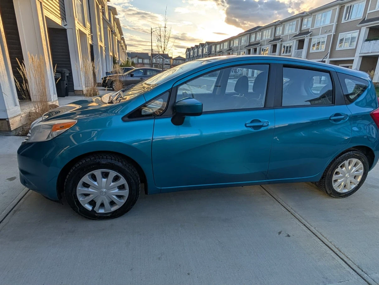 2015 Nissan versa - photo 2