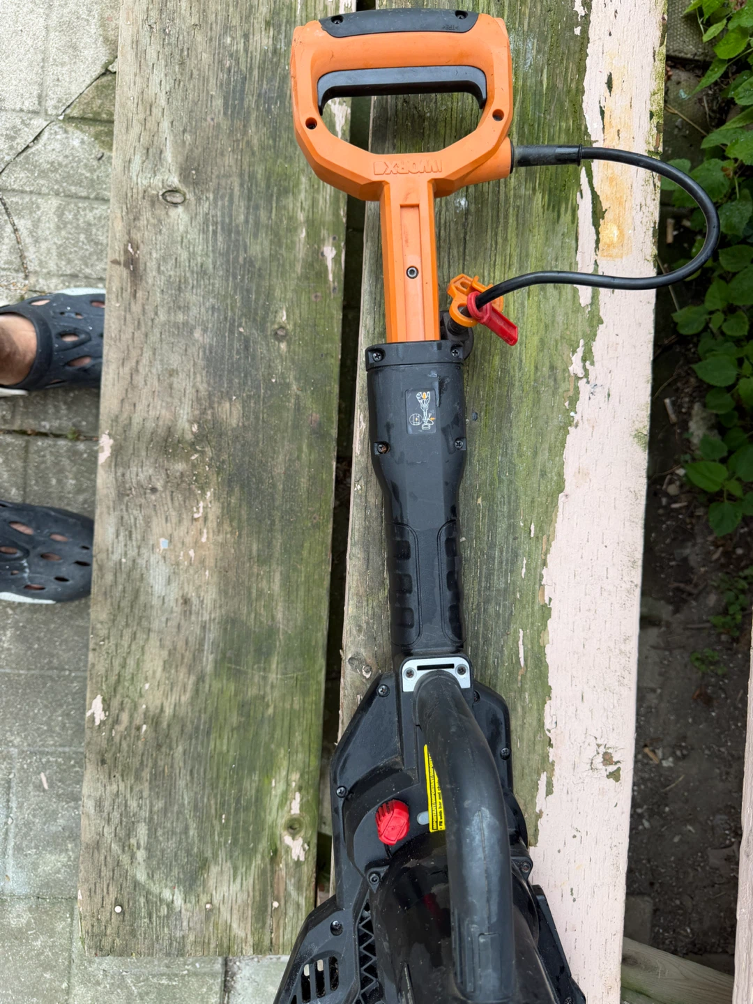 WORX WG308 Electric Chainsaw - photo 2