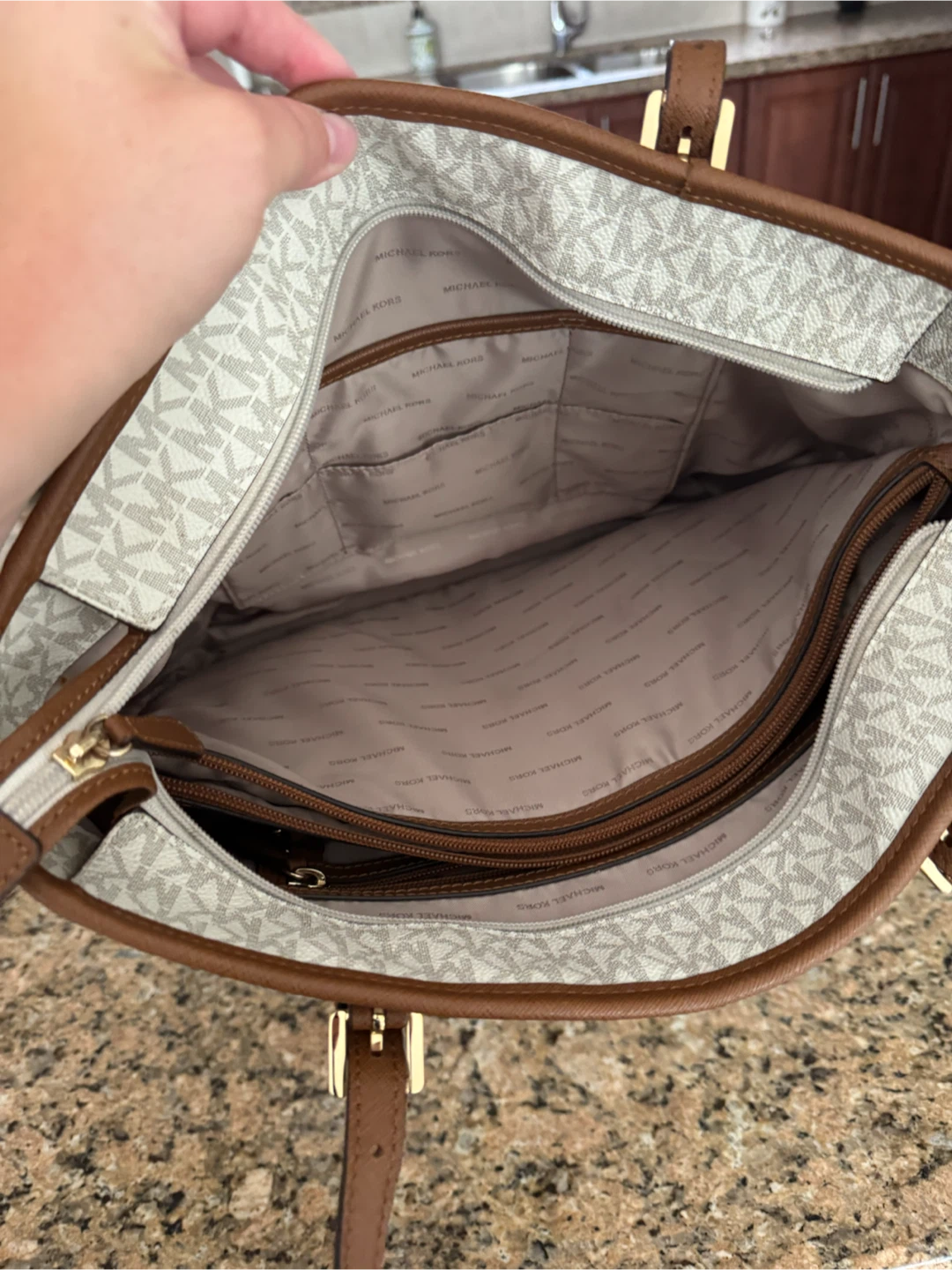 Michael Kors Tote Bag - photo 2