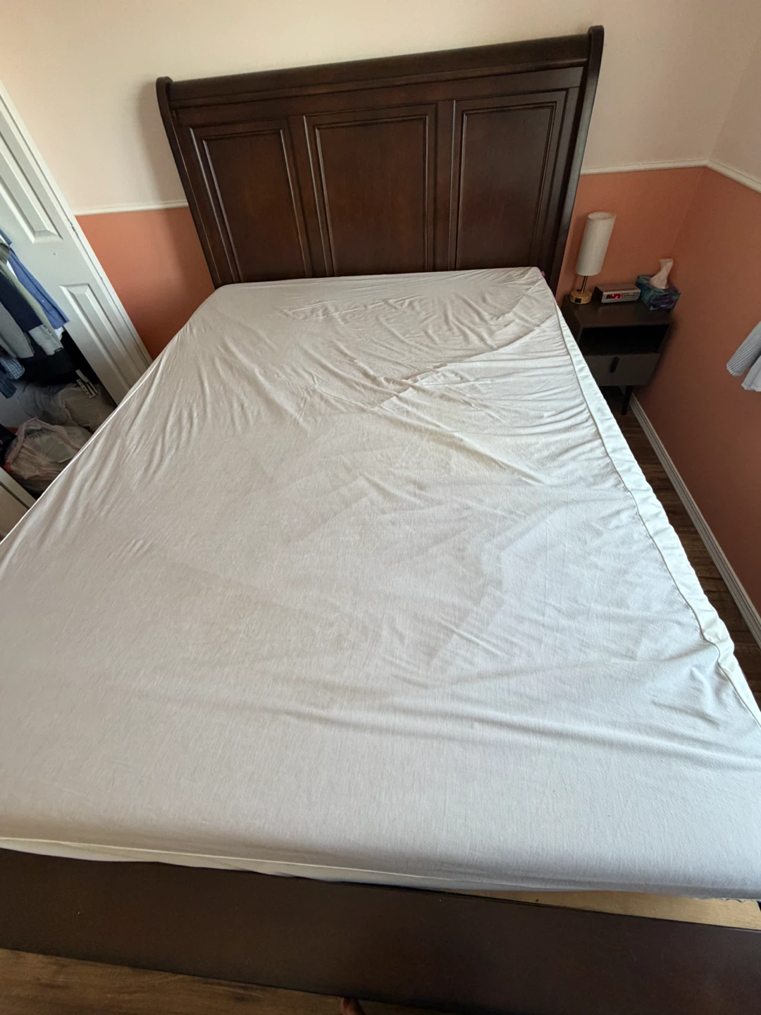 Queen sleigh bed with storage drawers and Endy mattress