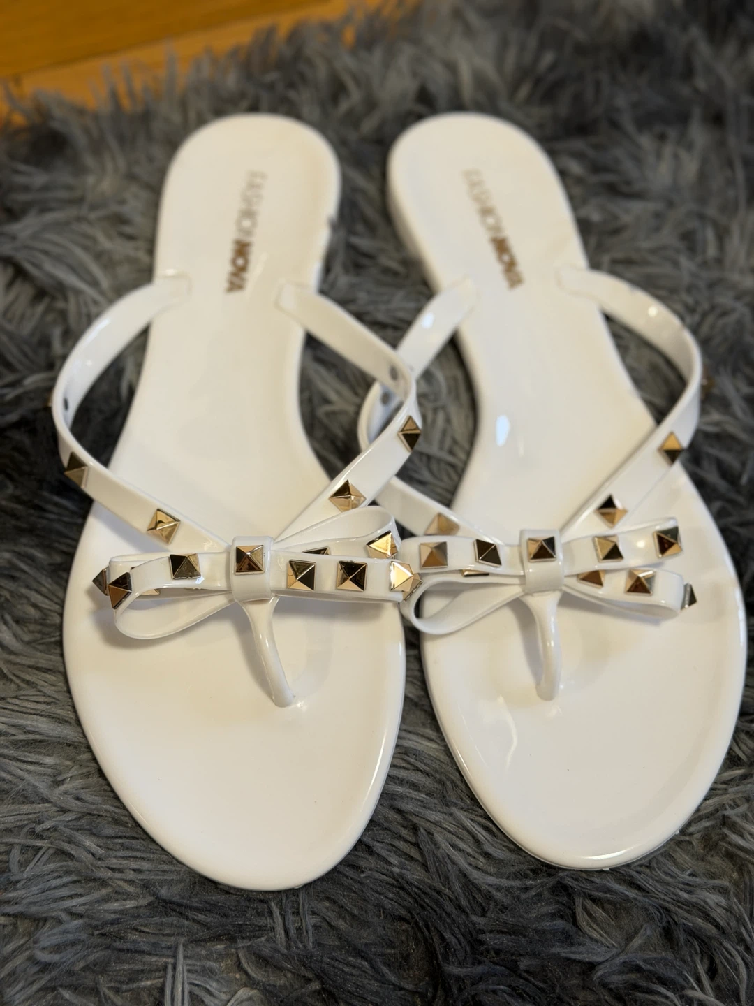 Fashion Nova White Studded Bow Jelly Flip Flops - photo 2