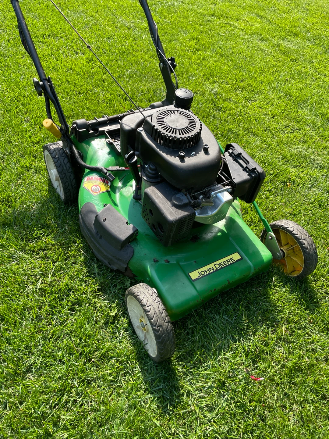 John Deere Gas Lawn Mower - photo 2