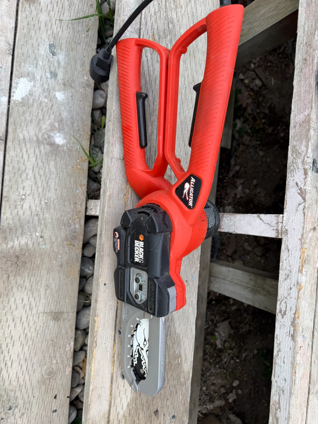 Black & Decker Alligator Lopper- electric chainsaw