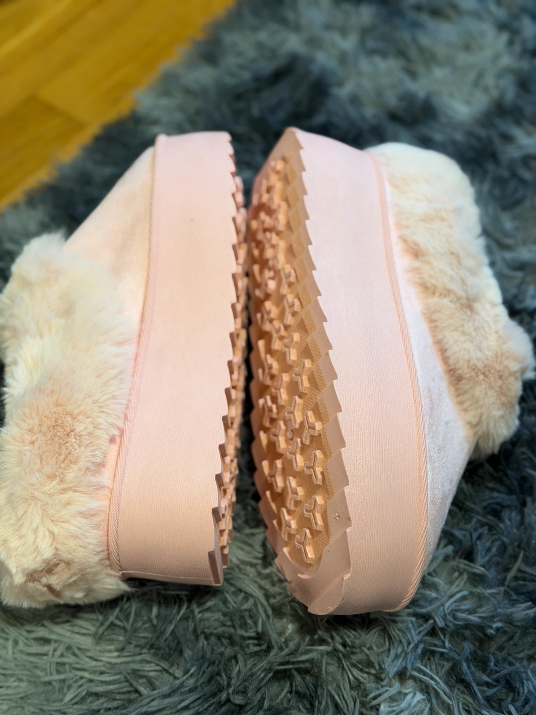 Pink Faux Fur Platform Slippers - photo 4