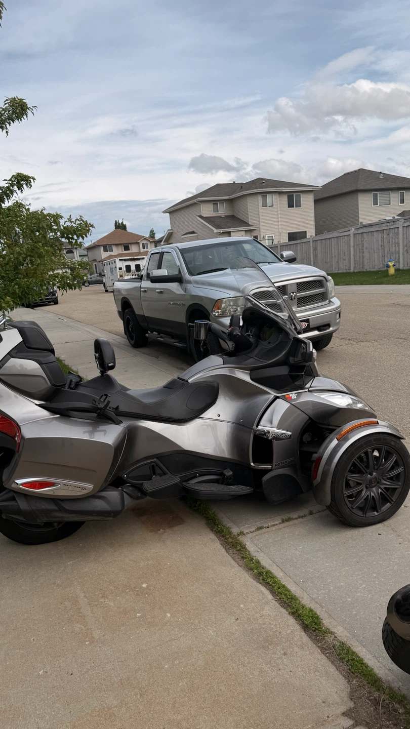BRP Can-Am Spyder - photo 2