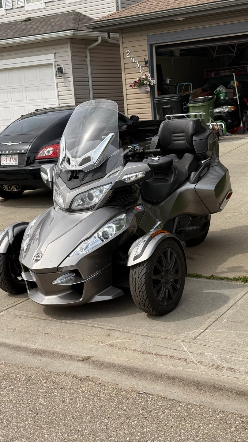 BRP Can-Am Spyder - photo 4