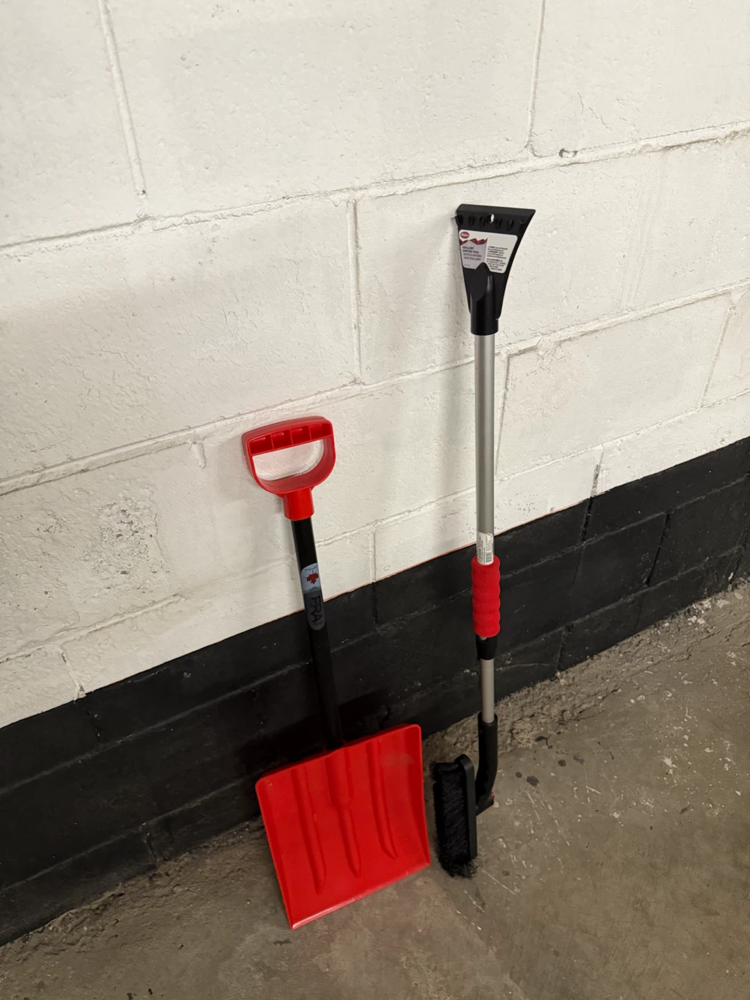 Snow Brush and Ice Scraper Set