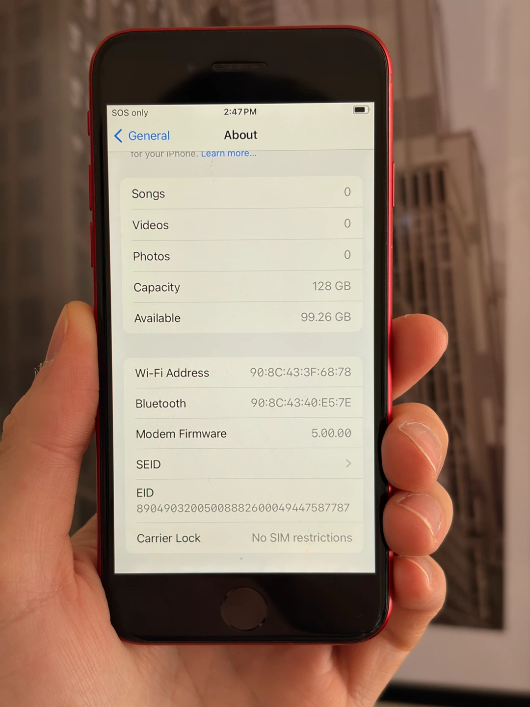 Red Apple iPhone SE (3nd Gen) - 128GB - photo 5