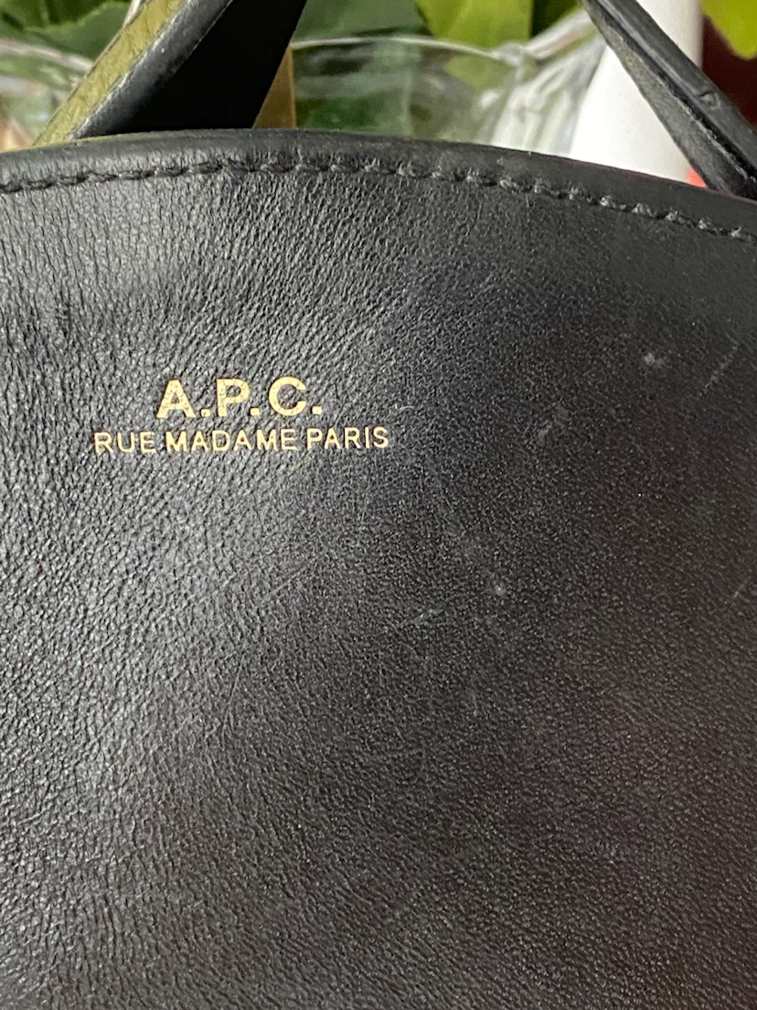 A.P.C. Rue Madame Paris Black Leather Shoulder Bag - photo 2